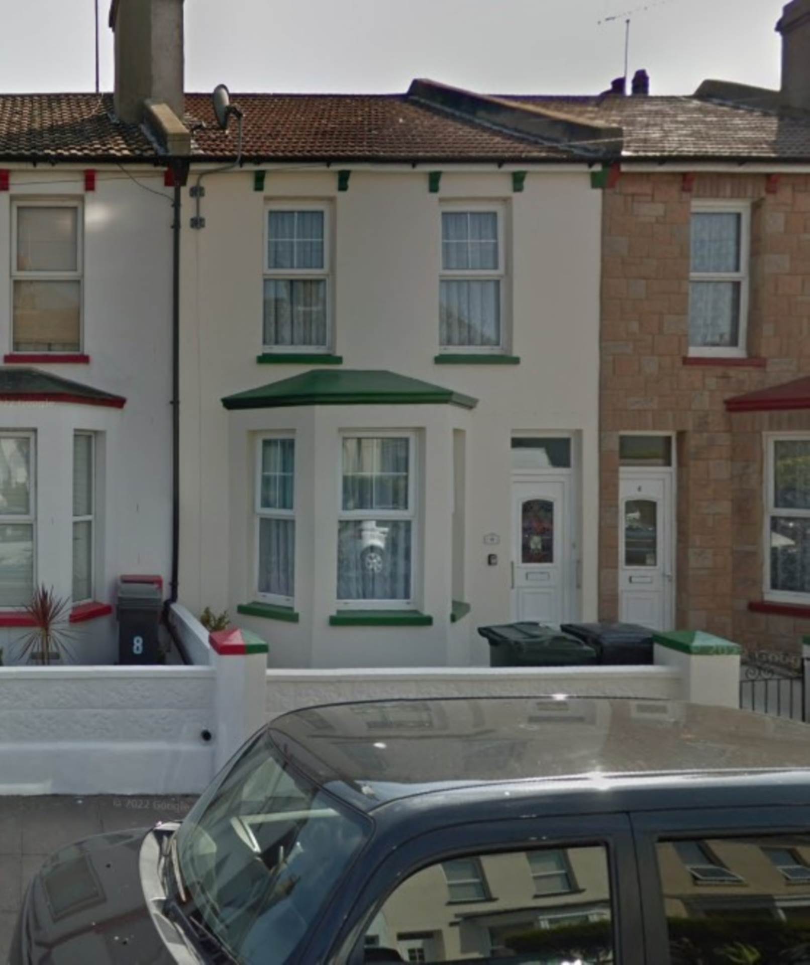 2 bed Mid Terraced House for rent in Eastbourne. From Cavendish and Co - Eastbourne