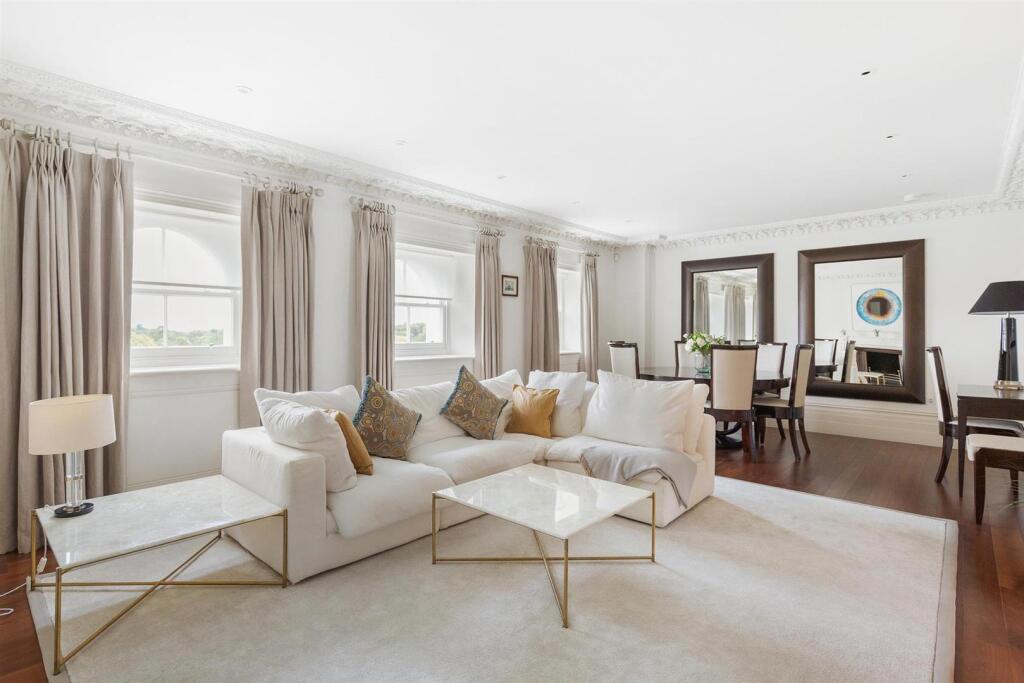 3 bed Penthouse for rent in Westminster. From Sandersons - Holland Park & Notting Hill