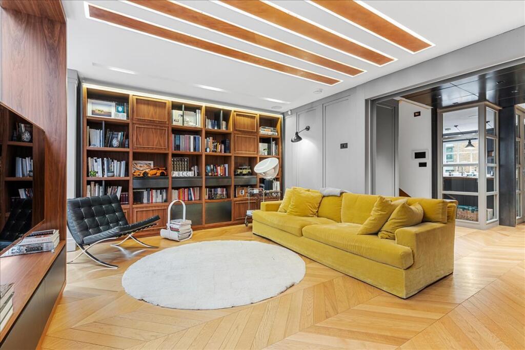 4 bed Town House for rent in Kensington. From Sandersons - Holland Park & Notting Hill