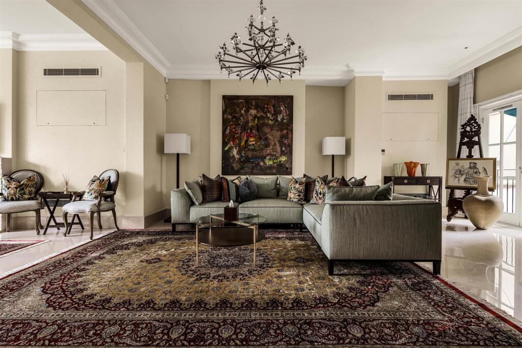 8 bed Detached for rent in Kensington. From Sandersons - Holland Park & Notting Hill 8 bed Detached for rent in Kensington. From Sandersons - Holland Park & Notting Hill