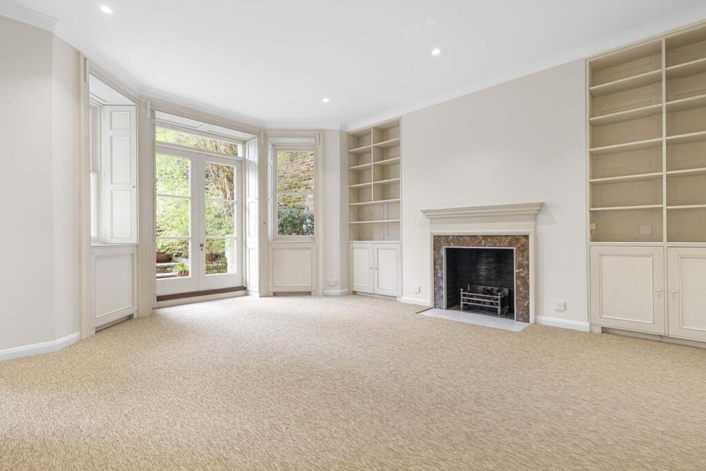 2 bed 1st Floor Flat for rent in Kensington. From Sandersons - Holland Park & Notting Hill 2 bed 1st Floor Flat for rent in Kensington. From Sandersons - Holland Park & Notting Hill