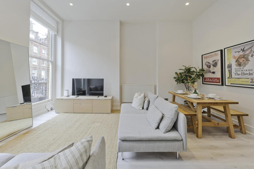 1 bed Apartment for rent in Paddington. From Sandersons - Holland Park & Notting Hill