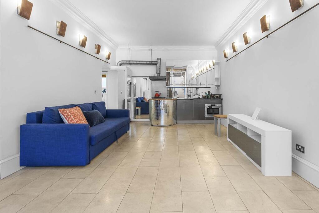 2 bed Apartment for rent in Kensington. From Sandersons - Holland Park & Notting Hill