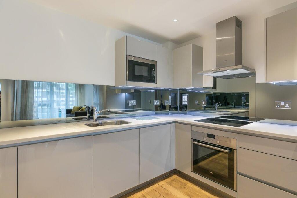 1 bed Apartment for rent in Hammersmith. From Sandersons - Holland Park & Notting Hill