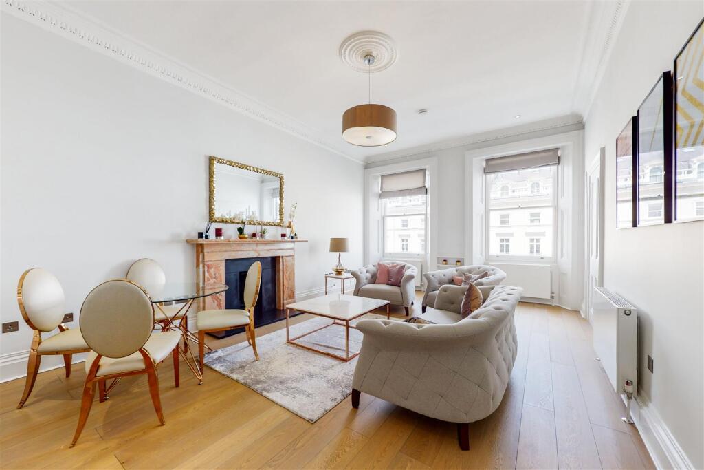 2 bed 1st Floor Flat for rent in Kensington. From Sandersons - Holland Park & Notting Hill
