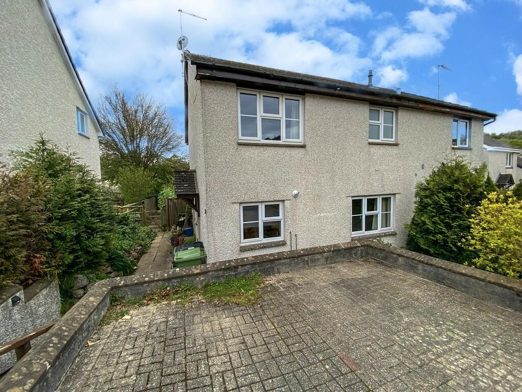 1 bed End Terraced House for rent in Chudleigh. From Sawdye and Harris - Ashburton