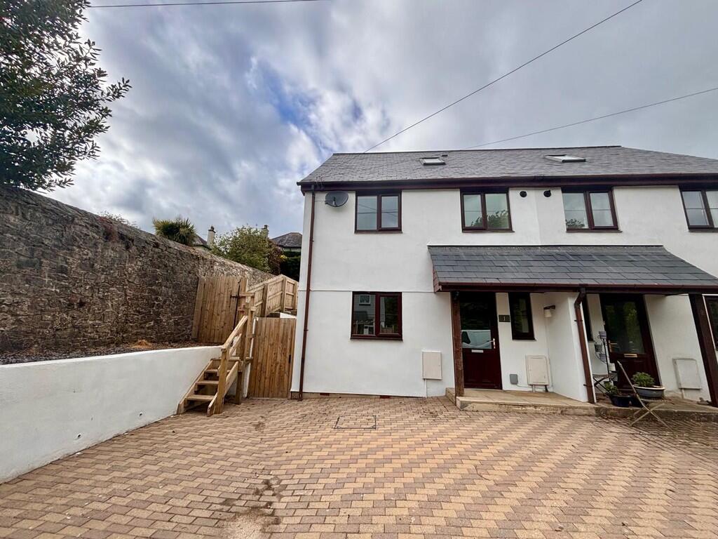 4 bed Semi Detached for rent in Ashburton. From Sawdye & Harris - Ashburton
