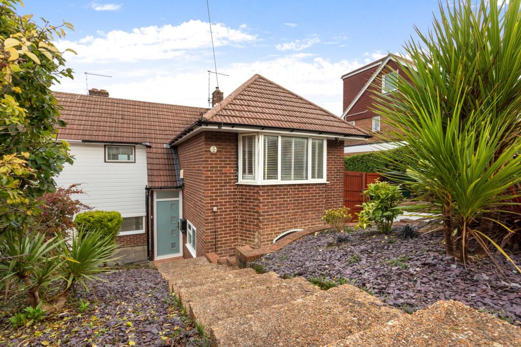 4 bed Semi Detached for rent in Brighton and Hove. From Sawyer & Co - Hove 4 bed Semi Detached for rent in Brighton and Hove. From Sawyer & Co - Hove