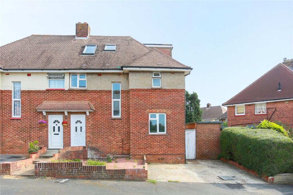 5 bed Semi Detached for rent in Portslade-by-Sea. From Sawyer & Co - Hove 5 bed Semi Detached for rent in Portslade-by-Sea. From Sawyer & Co - Hove