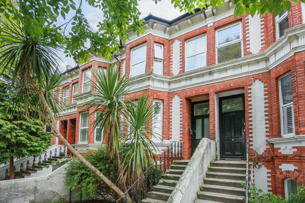 2 bed 1st Floor Flat for rent in Portslade-by-Sea. From Sawyer & Co - Hove