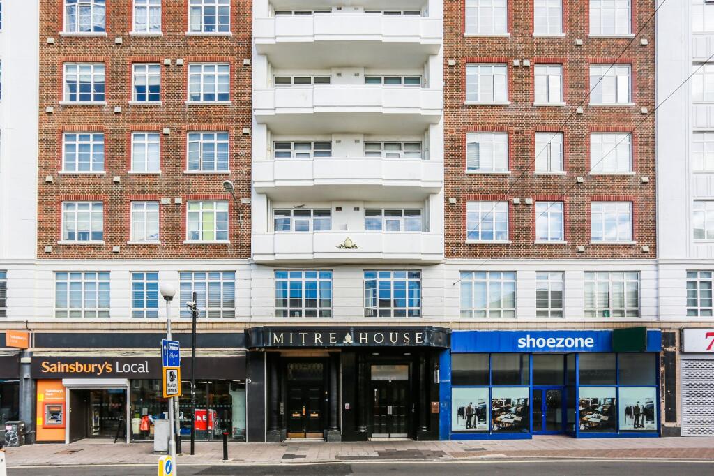 1 bed 1st Floor Flat for rent in Brighton and Hove. From Sawyer & Co - Hove 1 bed 1st Floor Flat for rent in Brighton and Hove. From Sawyer & Co - Hove