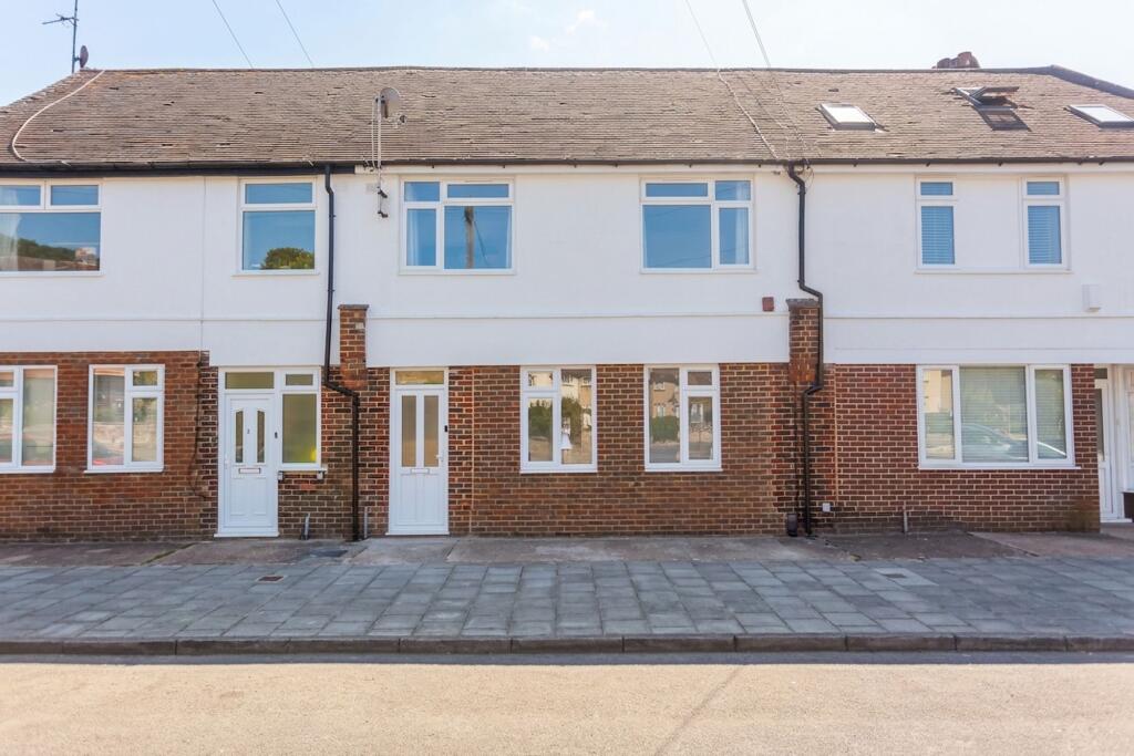 1 bed 1st Floor Flat for rent in Ovingdean. From Sawyer & Co - Hove 1 bed 1st Floor Flat for rent in Ovingdean. From Sawyer & Co - Hove