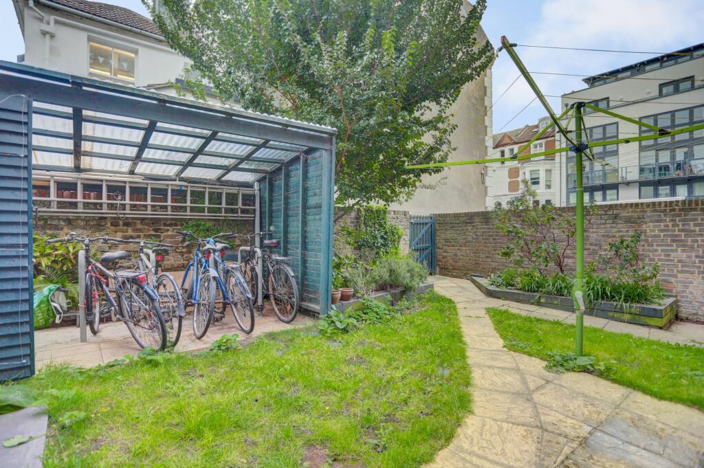 1 bed 1st Floor Flat for rent in Brighton and Hove. From Sawyer & Co - Hove 1 bed 1st Floor Flat for rent in Brighton and Hove. From Sawyer & Co - Hove