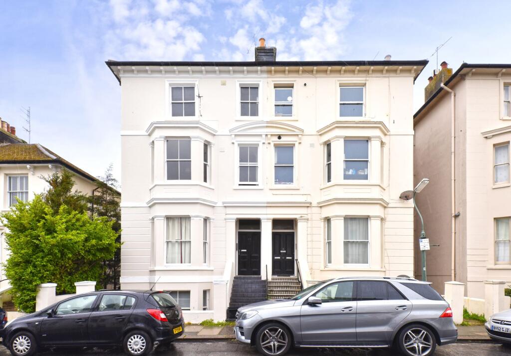 2 bed 1st Floor Flat for rent in Brighton and Hove. From Sawyer & Co - Hove 2 bed 1st Floor Flat for rent in Brighton and Hove. From Sawyer & Co - Hove
