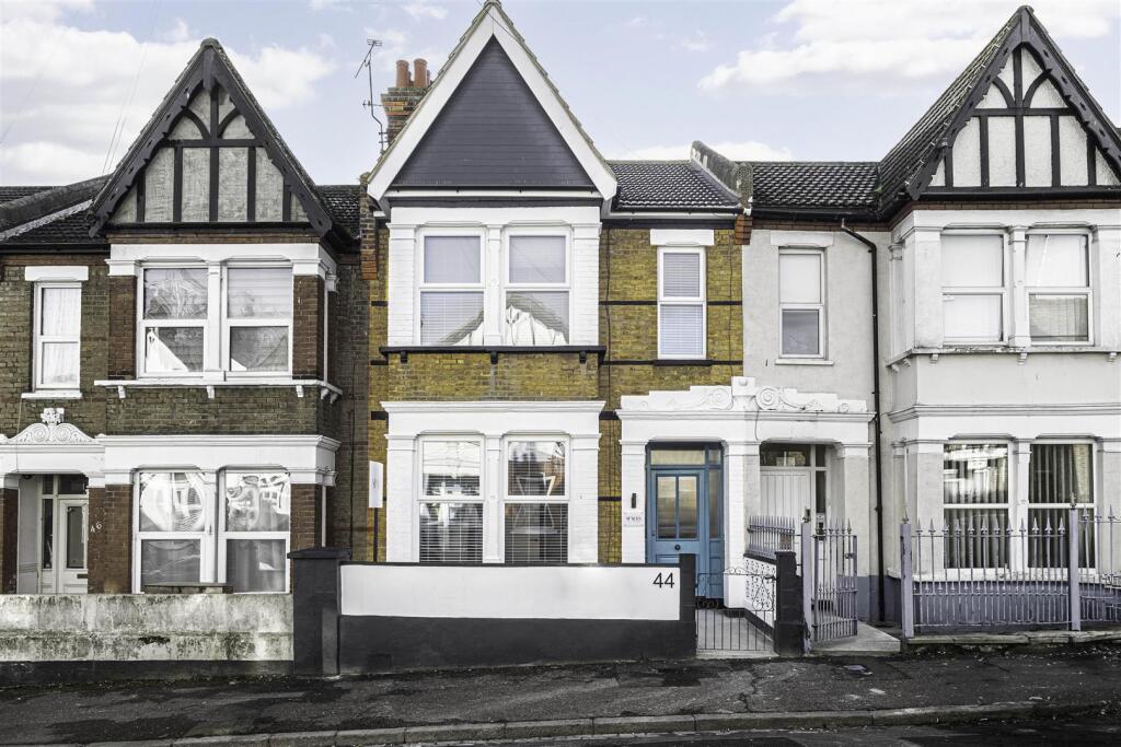 1 bed House Share for rent in Southend-on-Sea. From Scott & Stapleton - Leigh-on-Sea