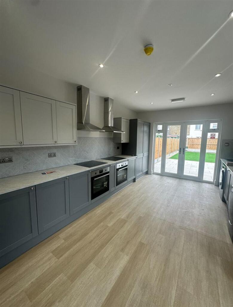 1 bed House Share for rent in Southend-on-Sea. From Scott & Stapleton - Leigh-on-Sea