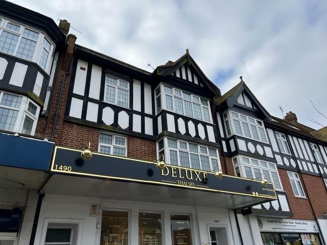 2 bed 1st Floor Flat for rent in Hadleigh. From Scott & Stapleton - Leigh-on-Sea