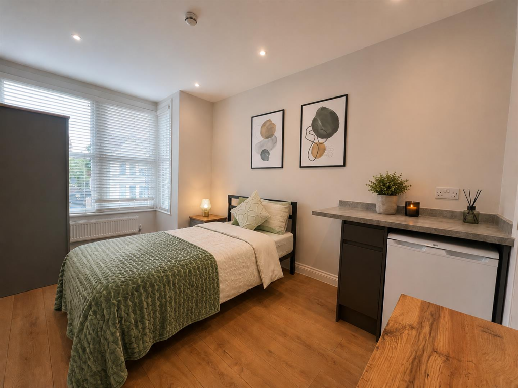 1 bed House Share for rent in Southend-on-Sea. From Scott & Stapleton - Leigh-on-Sea