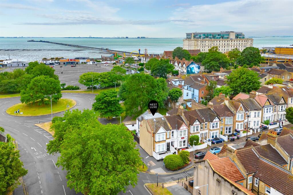 1 bed House Share for rent in Southend-on-Sea. From Scott & Stapleton - Leigh-on-Sea 1 bed House Share for rent in Southend-on-Sea. From Scott & Stapleton - Leigh-on-Sea