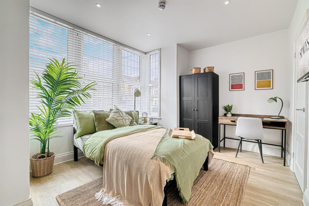 1 bed House Share for rent in Southend-on-Sea. From Scott & Stapleton - Leigh-on-Sea 1 bed House Share for rent in Southend-on-Sea. From Scott & Stapleton - Leigh-on-Sea