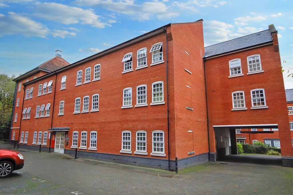 2 bed Apartment for rent in Colchester. From Saxons Estate Agents - Colchester