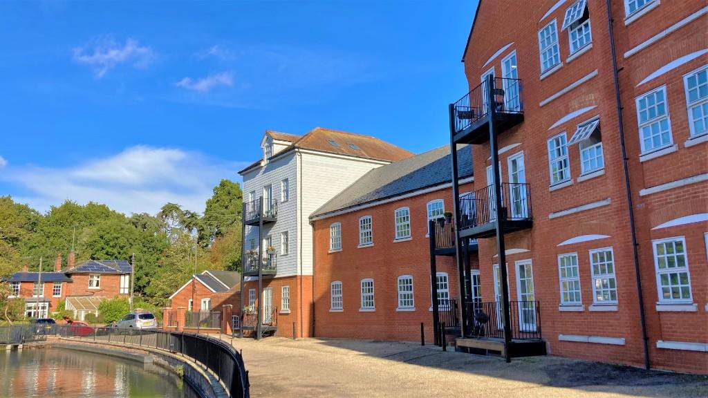 2 bed Apartment for rent in Berechurch. From Saxons Estate Agents - Colchester