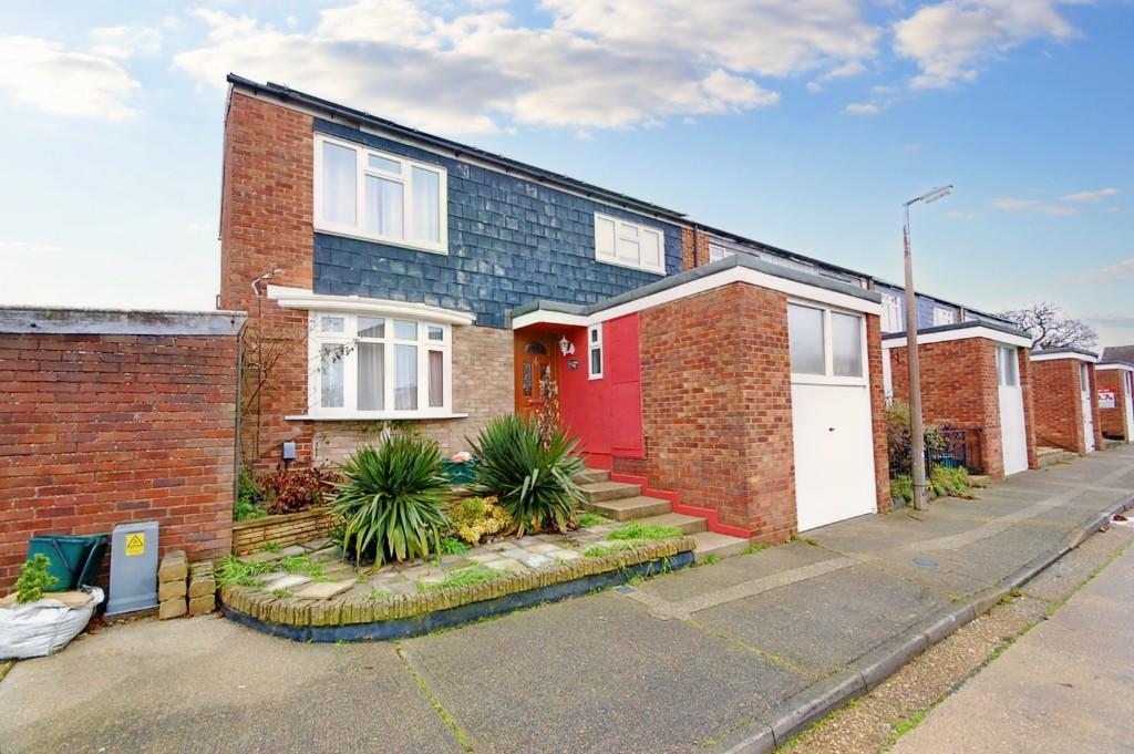 5 bed End of Terrace for rent in Langham. From Saxons Estate Agents - Colchester 5 bed End of Terrace for rent in Langham. From Saxons Estate Agents - Colchester