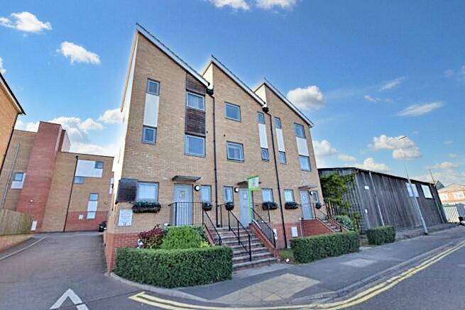3 bed Town House for rent in Berechurch. From Saxons Estate Agents - Colchester