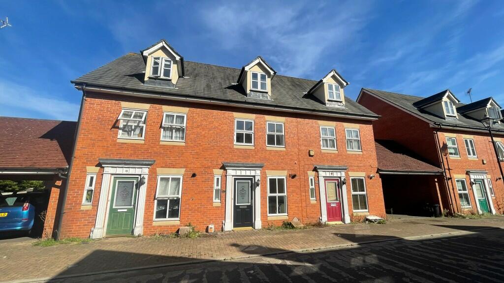 5 bed Mid Terraced House for rent in Berechurch. From Saxons Estate Agents - Colchester