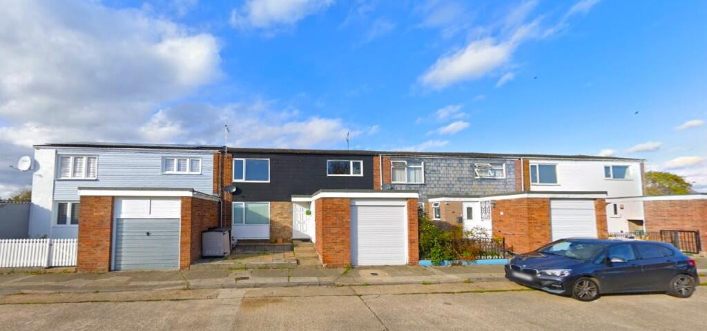 5 bed Mid Terraced House for rent in Langham. From Saxons Estate Agents - Colchester