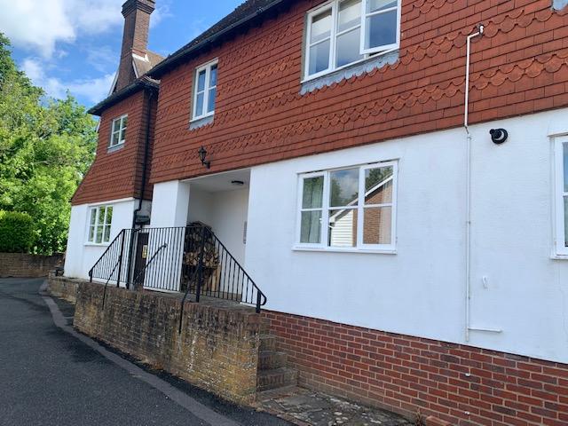 2 bed 1st Floor Flat for rent in Wellbrook. From Scott Owen Lettings Limited - Heathfield 2 bed 1st Floor Flat for rent in Wellbrook. From Scott Owen Lettings Limited - Heathfield