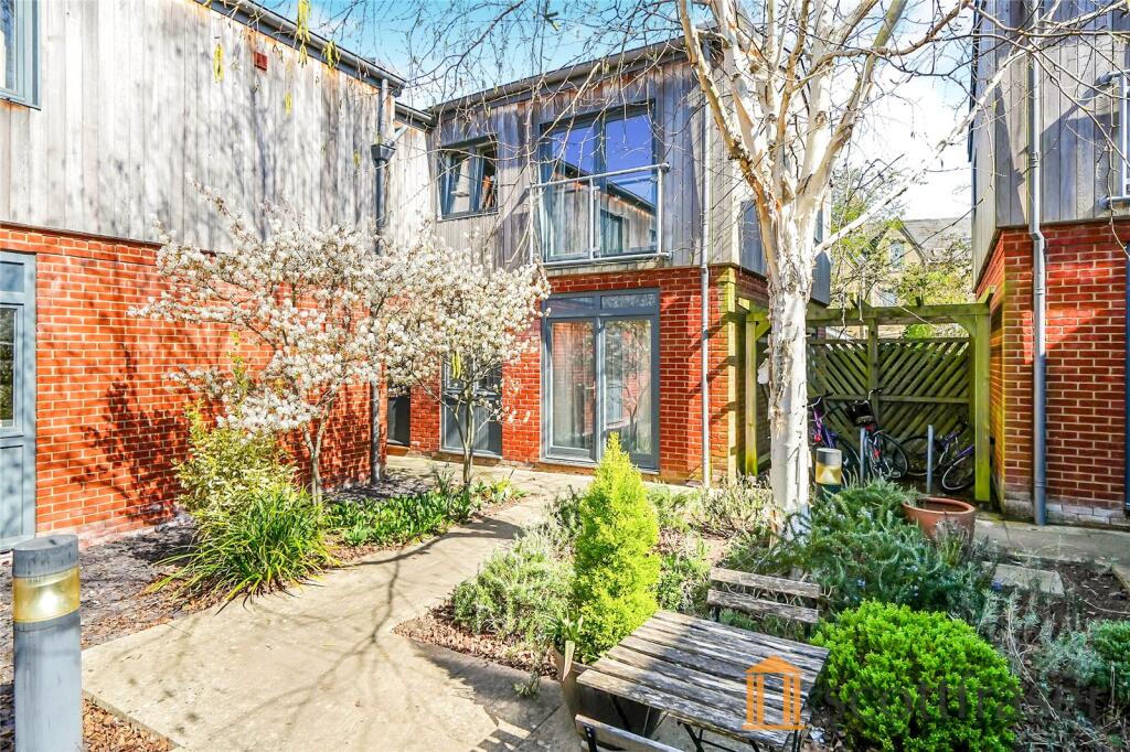 2 bed 1st Floor Flat for rent in Sandford-on-Thames. From Scottfraser - East Oxford