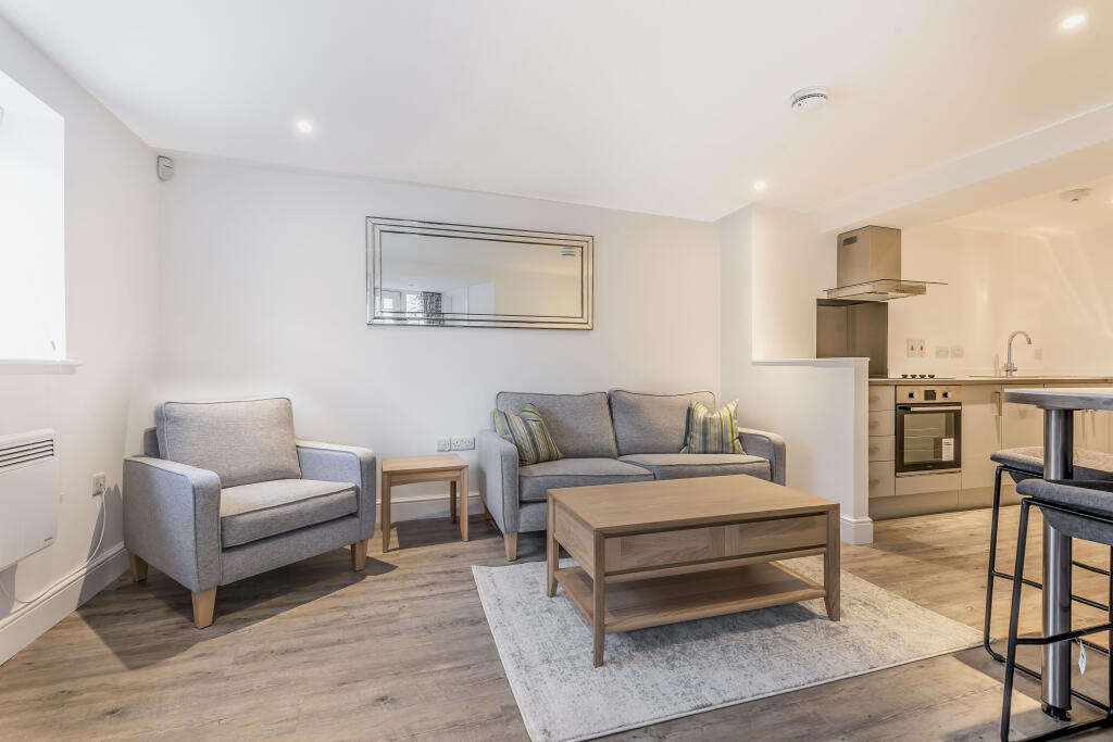 2 bed 1st Floor Flat for rent in Sandford-on-Thames. From Scottfraser - East Oxford