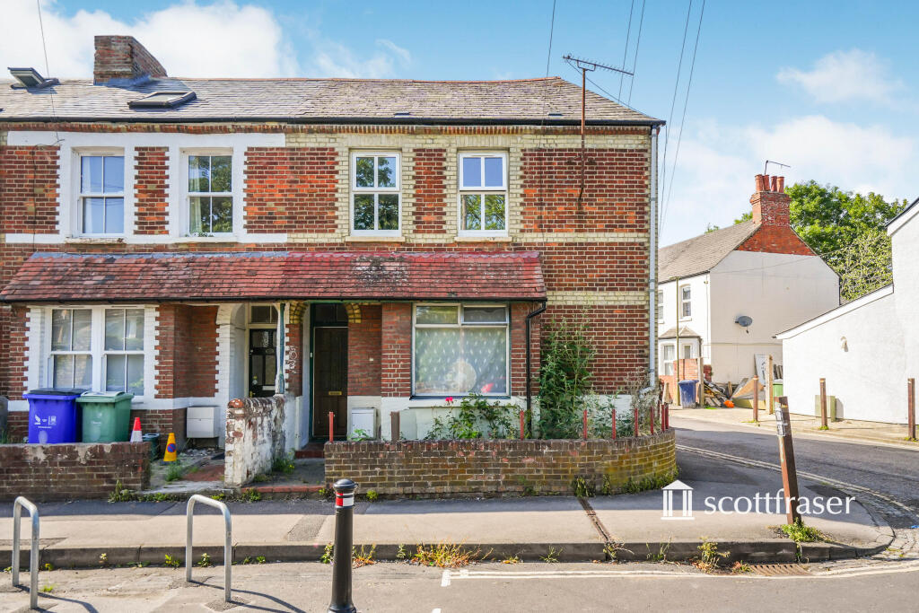 4 bed Mid Terraced House for rent in Sandford-on-Thames. From Scottfraser - East Oxford
