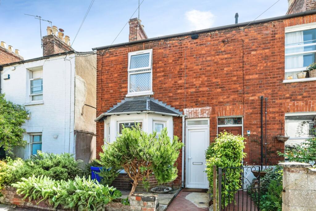 3 bed Mid Terraced House for rent in Sandford-on-Thames. From Scottfraser - East Oxford