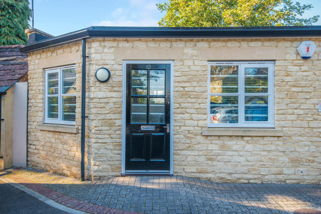 1 bed 1st Floor Flat for rent in Sandford-on-Thames. From Scottfraser - East Oxford