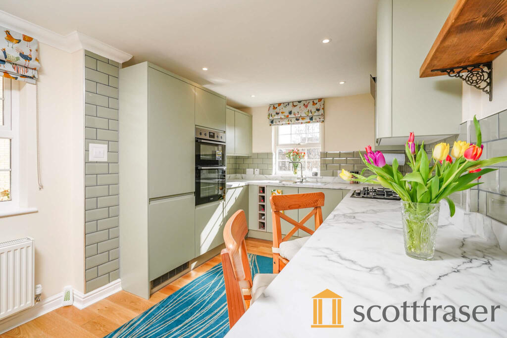 2 bed 1st Floor Flat for rent in Sandford-on-Thames. From Scottfraser - East Oxford