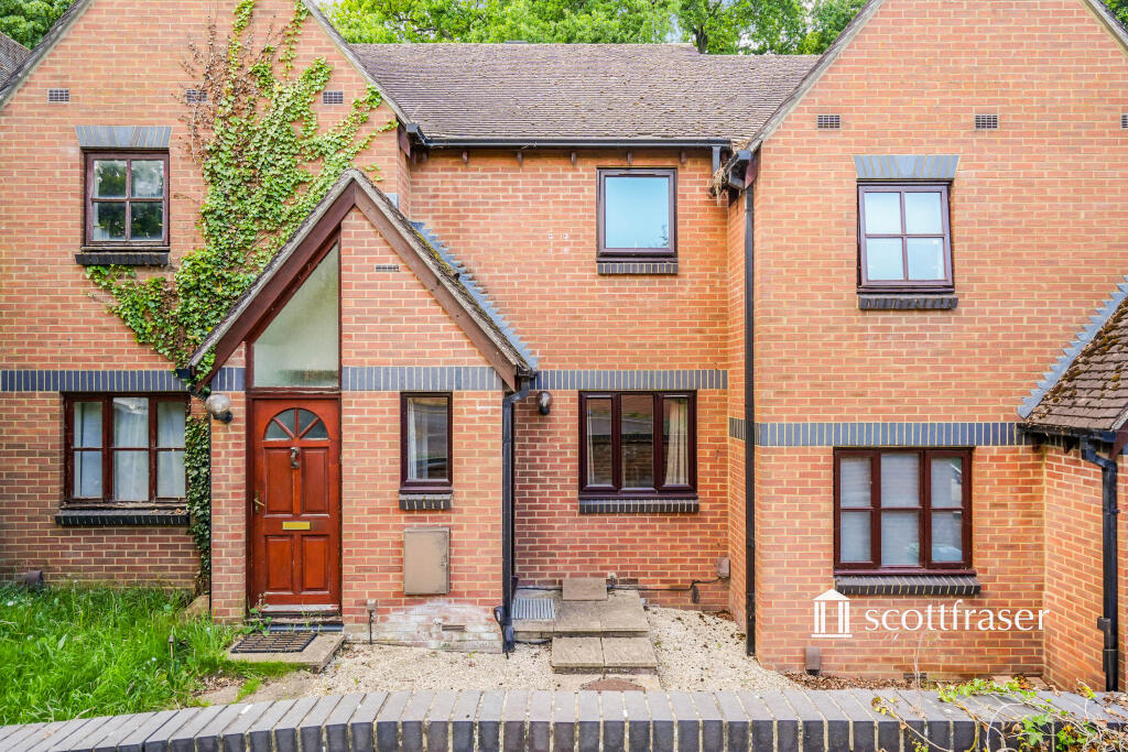 2 bed Mid Terraced House for rent in Oxford. From Scottfraser - Headington