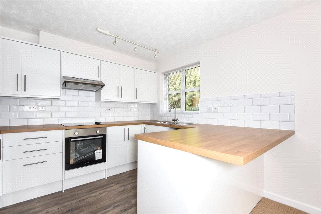 2 bed 1st Floor Flat for rent in Oxford. From Scottfraser - Headington