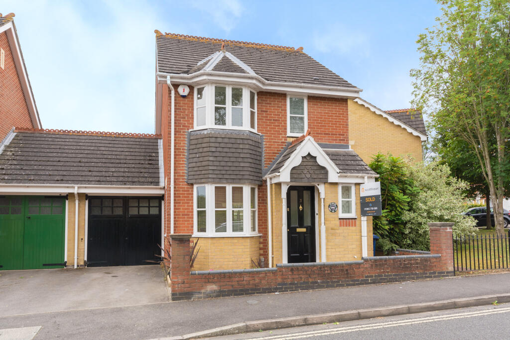 3 bed Detached for rent in Elsfield. From Scottfraser - Headington