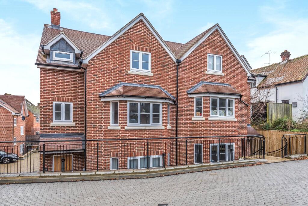 1 bed 1st Floor Flat for rent in Chawley. From Scottfraser - Summertown