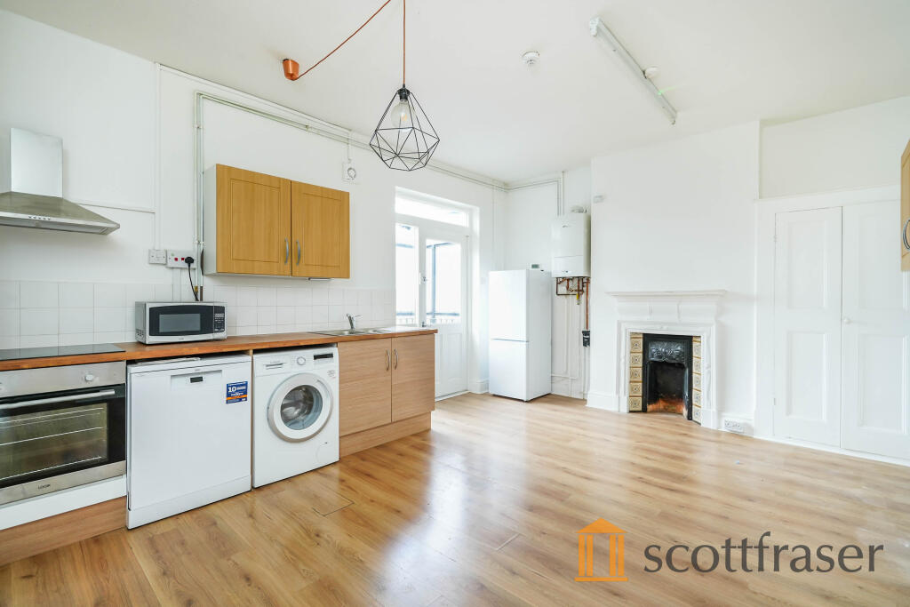 2 bed 1st Floor Flat for rent in Wolvercote. From Scottfraser - Summertown