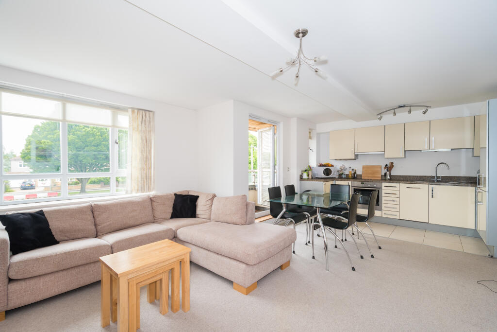2 bed 1st Floor Flat for rent in Wolvercote. From Scottfraser - Summertown 2 bed 1st Floor Flat for rent in Wolvercote. From Scottfraser - Summertown
