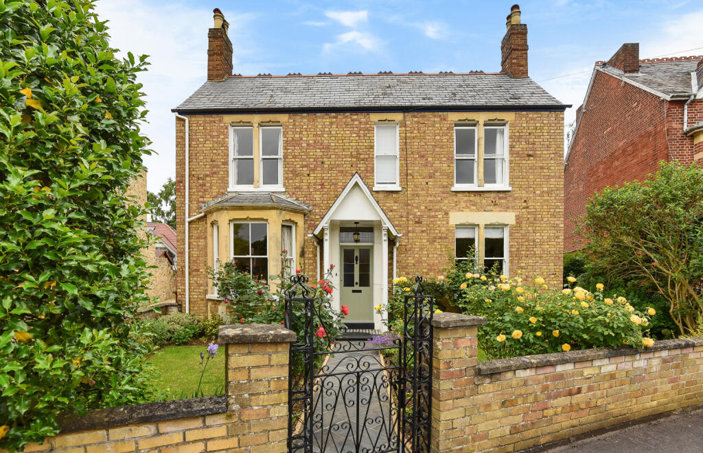 3 bed Detached for rent in Wolvercote. From Scottfraser - Summertown