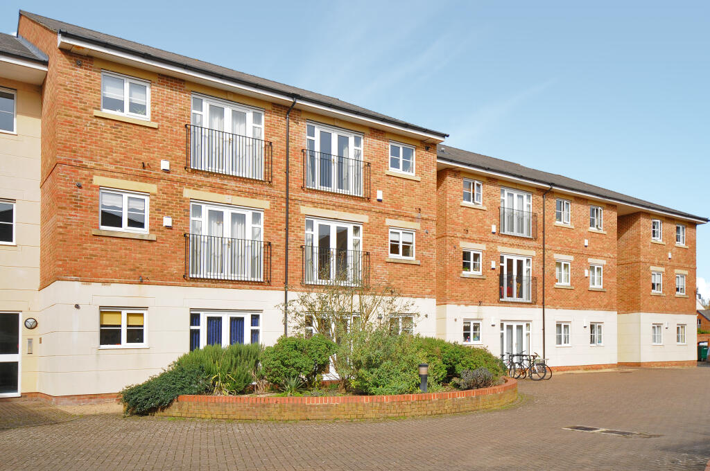 2 bed 1st Floor Flat for rent in Oxford. From Scottfraser - Summertown 2 bed 1st Floor Flat for rent in Oxford. From Scottfraser - Summertown
