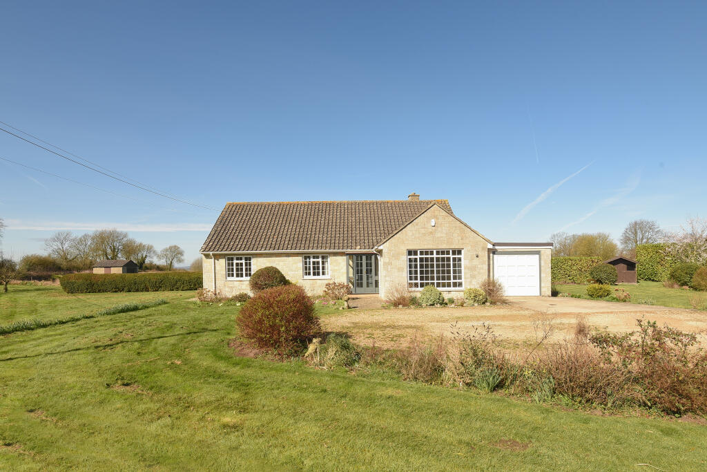 4 bed Bungalow for rent in Cumnor. From Scottfraser - Summertown