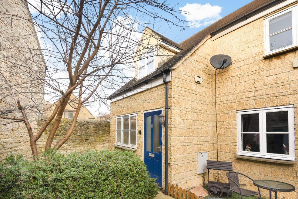 1 bed Cottage for rent in Witney. From Scottfraser - Witney