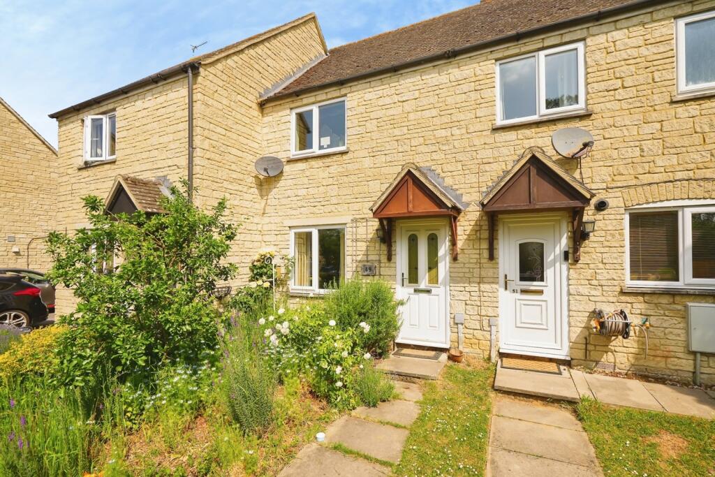 2 bed Mid Terraced House for rent in Witney. From Scottfraser - Witney