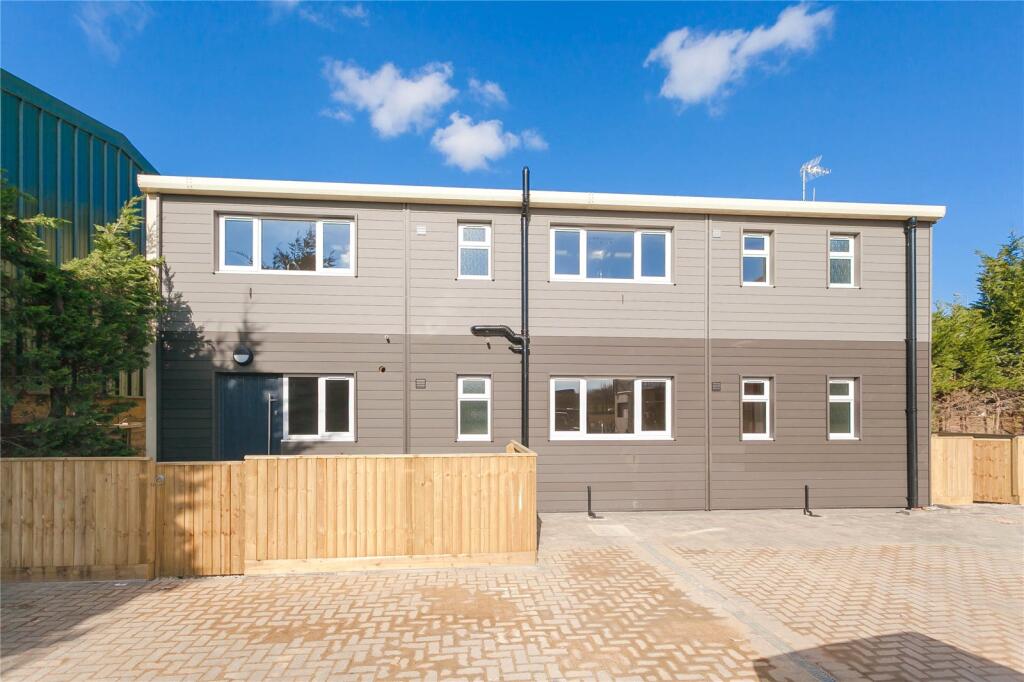 0 bed Studio for rent in Standlake. From Scottfraser - Witney