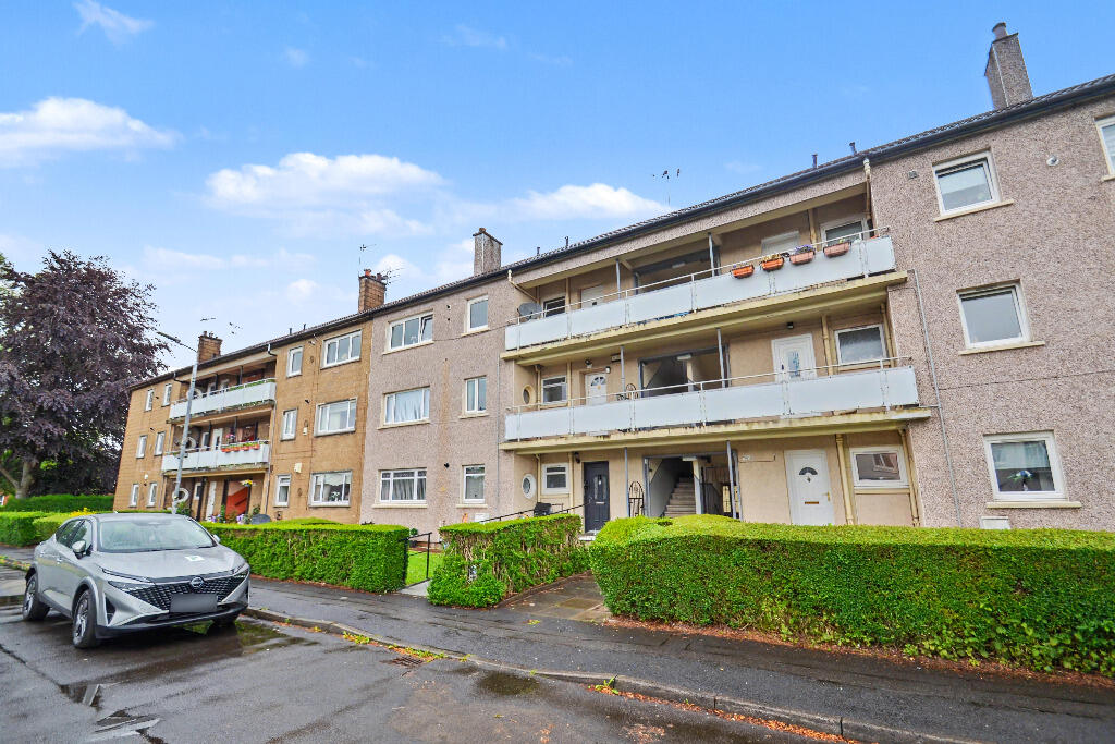 3 bed 1st Floor Flat for rent in Renfrew. From Scottish Property Centre - Shawlands 3 bed 1st Floor Flat for rent in Renfrew. From Scottish Property Centre - Shawlands